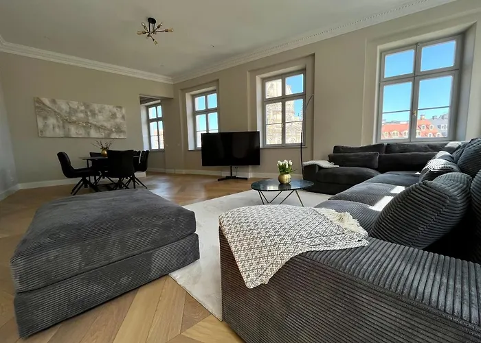 Luxury Home / 3-Raum-Suite An Der Frauenkirche / 6